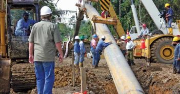 Are You Making These Drilling Fluid Mistakes? Jody Parrish and crew in Ecuador
