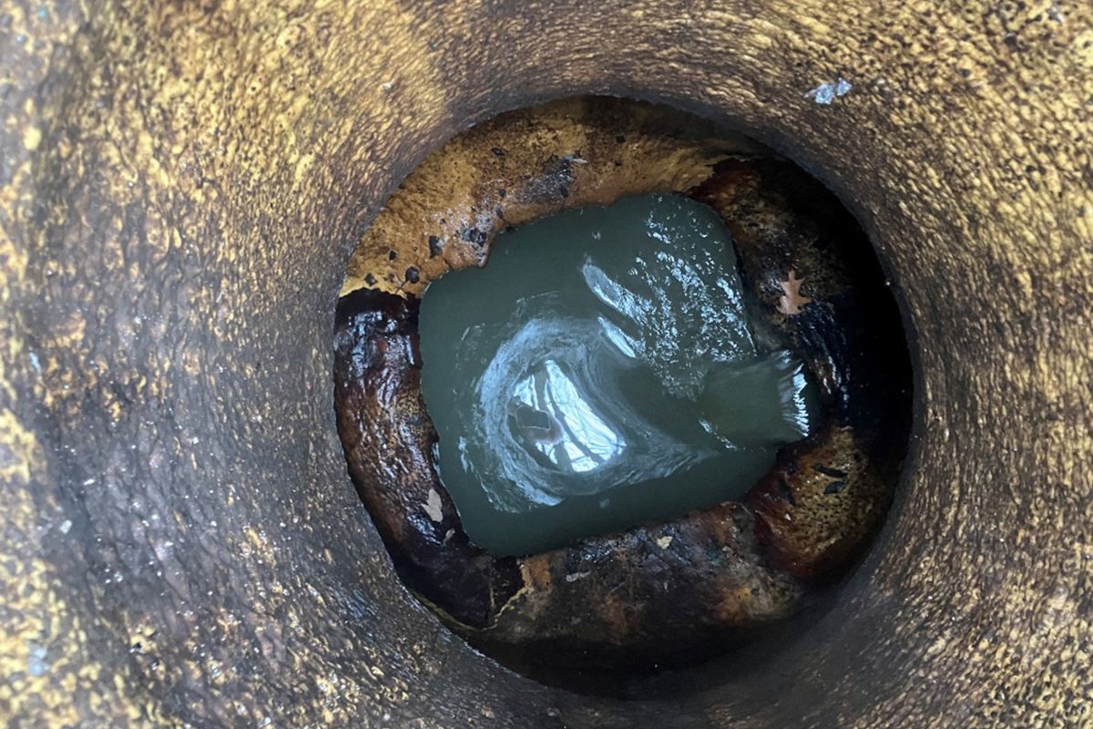 Polyurethane Spray-on  Liner 25-Years  in service. *Top pictures and this photo are not the same manhole.