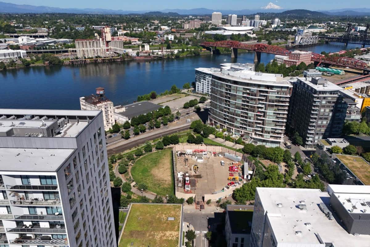 Wilamette River HDD project site in Portland, Oregon. 