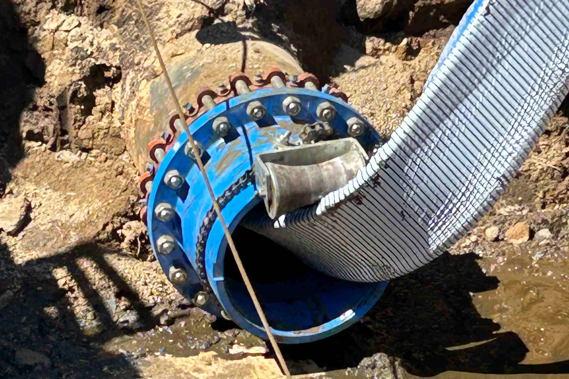 Primus Line FFRP installed in a cast iron pipe.